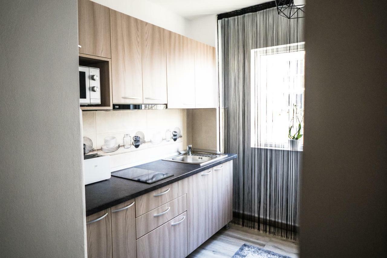 Tania Apartament オラデア エクステリア 写真