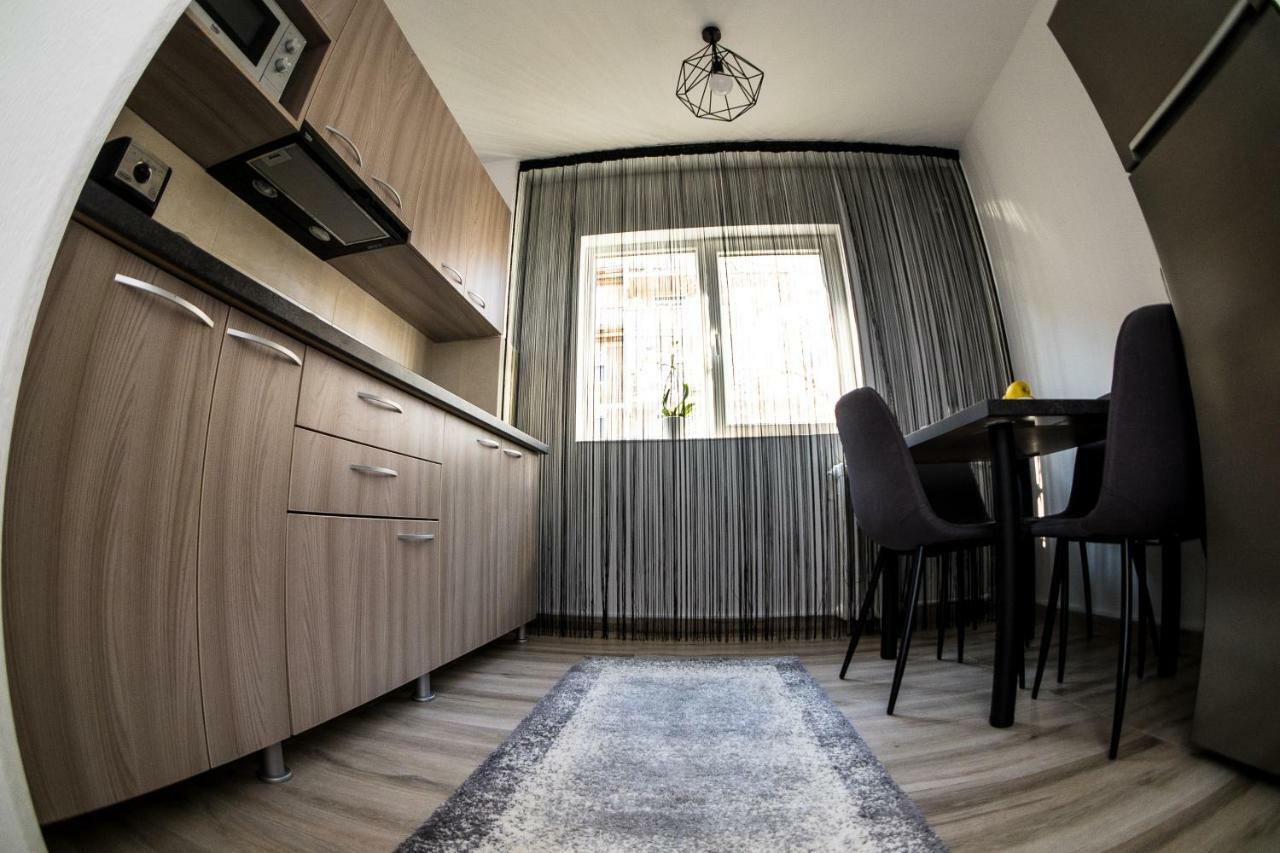 Tania Apartament オラデア エクステリア 写真